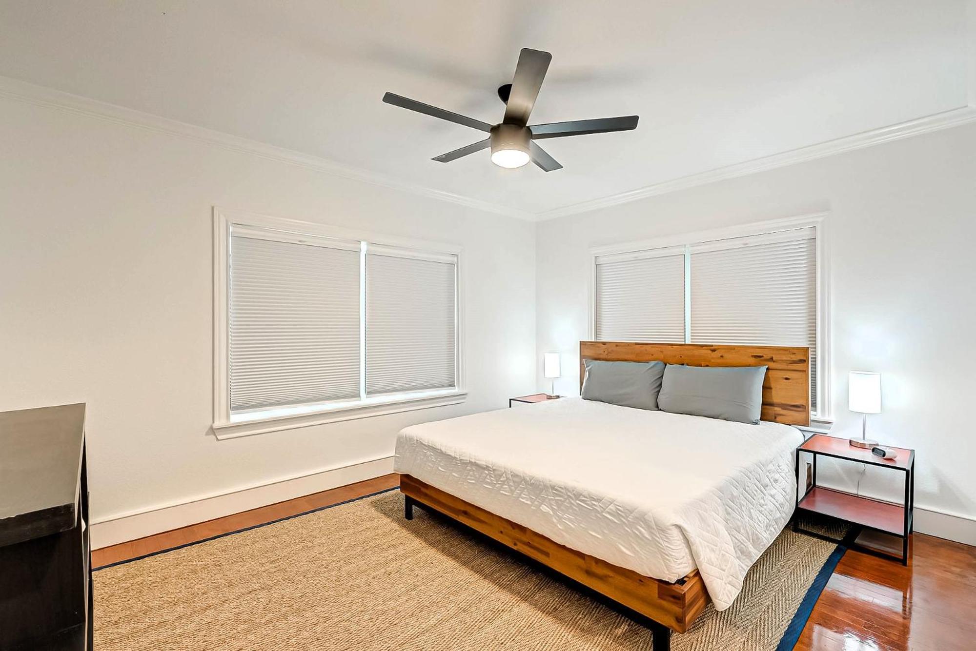 1709 Maryland 2 King Beds 1 Bath Bottom Duplex Pets Ok Houston